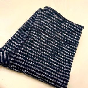 Zella Yoga Pants size small black and white stripe